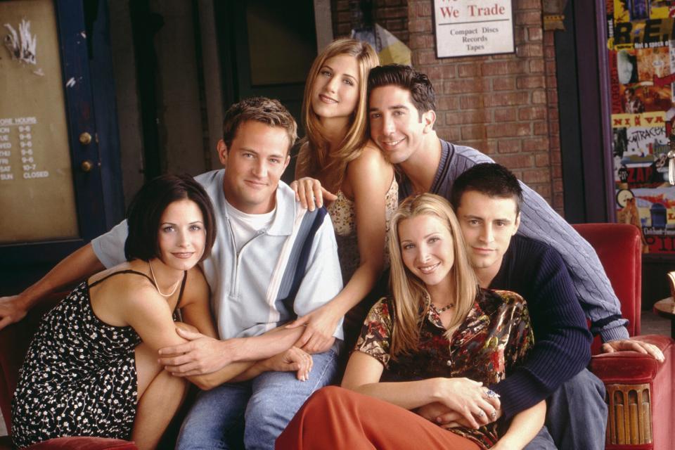 The cast of 'Friends': Courteney Cox, Matthew Perry, Jennifer Aniston, David Schwimmer, Matt LeBlanc, and Lisa Kudrow