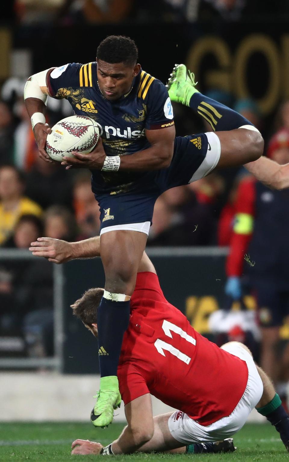 Waisake Naholo of the Highlanders claims a high ball ahead of Tommy Seymour of the Lions during the 2017 British & Irish Lions tour match between the Highlanders and the British & Irish Lions at the Forsyth Barr Stadium on June 13, 2017 in Dunedin, New Zealand - Credit: Getty Images