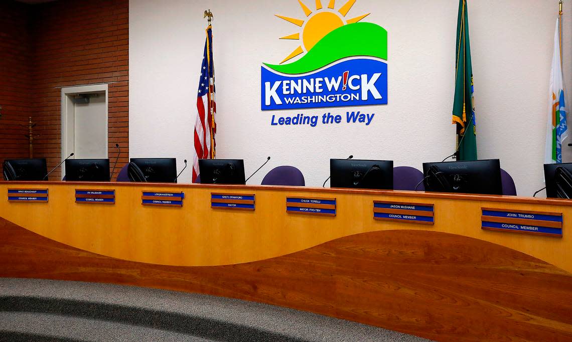 Overall view of the Kennewick City Council chambers at city hall in downtown Kennewick. Bob Brawdy/bbrawdy@tricityherald.com