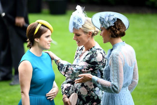 zara-tindall-looking-at-princess-eugenie-stomach