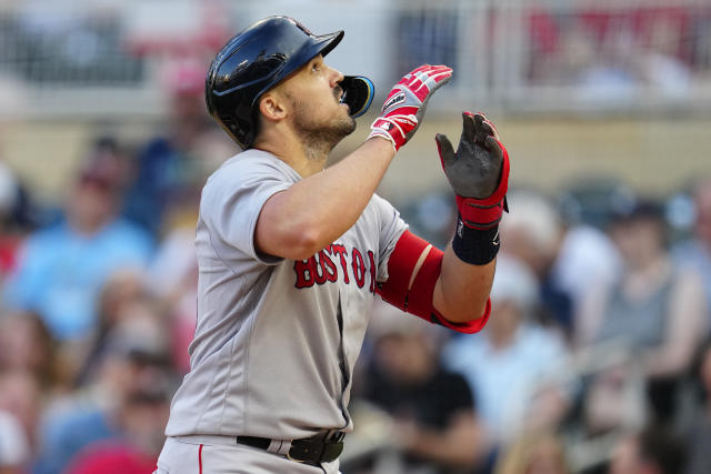 Arroyo has 5 hits, 4 RBIs as Red Sox beat Twins 10-4 for 6th