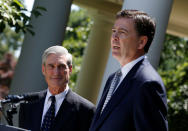 <p>James Comey (R), a Republican who served in the Bush Justice Department, speaks alongside outgoing FBI Director Robert Mueller after being nominated by U.S. President Barack Obama (not pictured) to replace Mueller, in the Rose Garden of the White House in Washington, June 21, 2013. (Photo: Jason Reed/Reuters) </p>