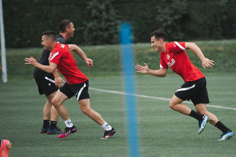 Capaldo ya se entrena en su primer paso por el fútbol europeo