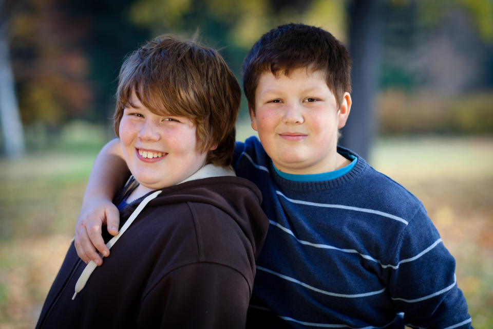 La mala alimentación no sería la única responsable de la obesidad infantil. Foto: Fotografixx/Getty Images