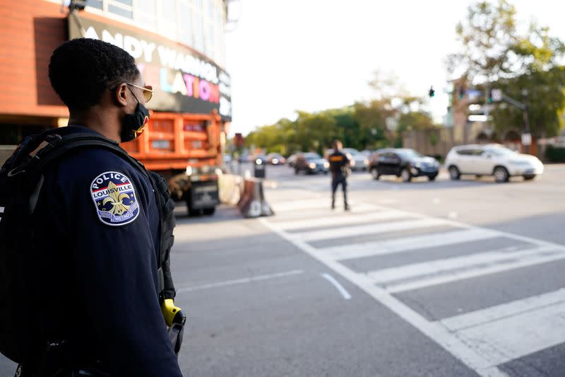 The Community awaits the grand jury fininding in the Breonna Taylor shooting, in Louisville