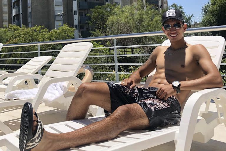 Aaron Molinas en un momento de descanso, en el verano pasado