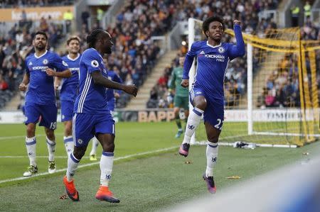 Britain Soccer Football - Hull City v Chelsea - Premier League - The Kingston Communications Stadium - 1/10/16 Chelsea's Willian celebrates scoring their first goal Action Images via Reuters / Carl Recine Livepic