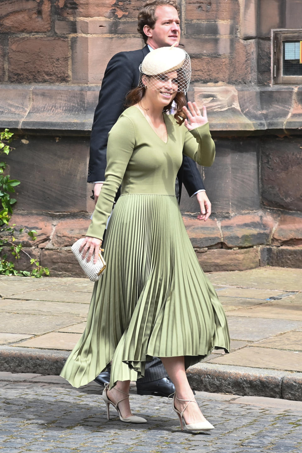 Princess Eugenie, wedding, royal, nude pumps, Aquazzura, England, olive green, dress