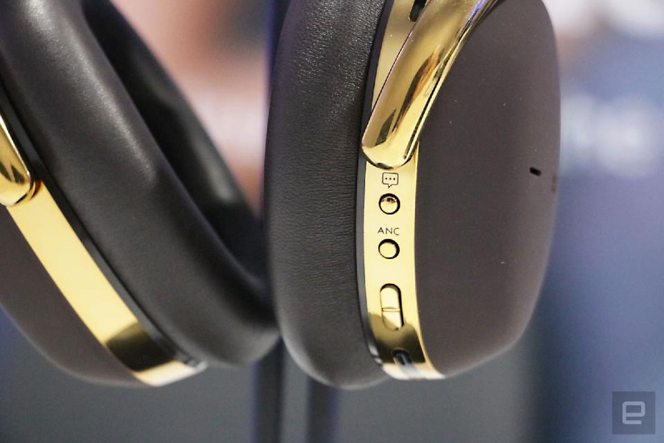 Montblanc Headphones hands on