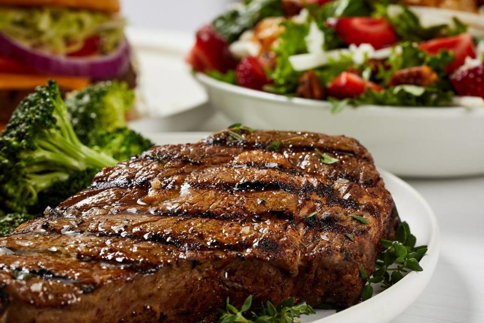 Firebirds Wood Fired Grill, a Charlotte steakhouse chain known for its aged steaks, will open in Birkdale Landing in Huntersville with a new contemporary look.