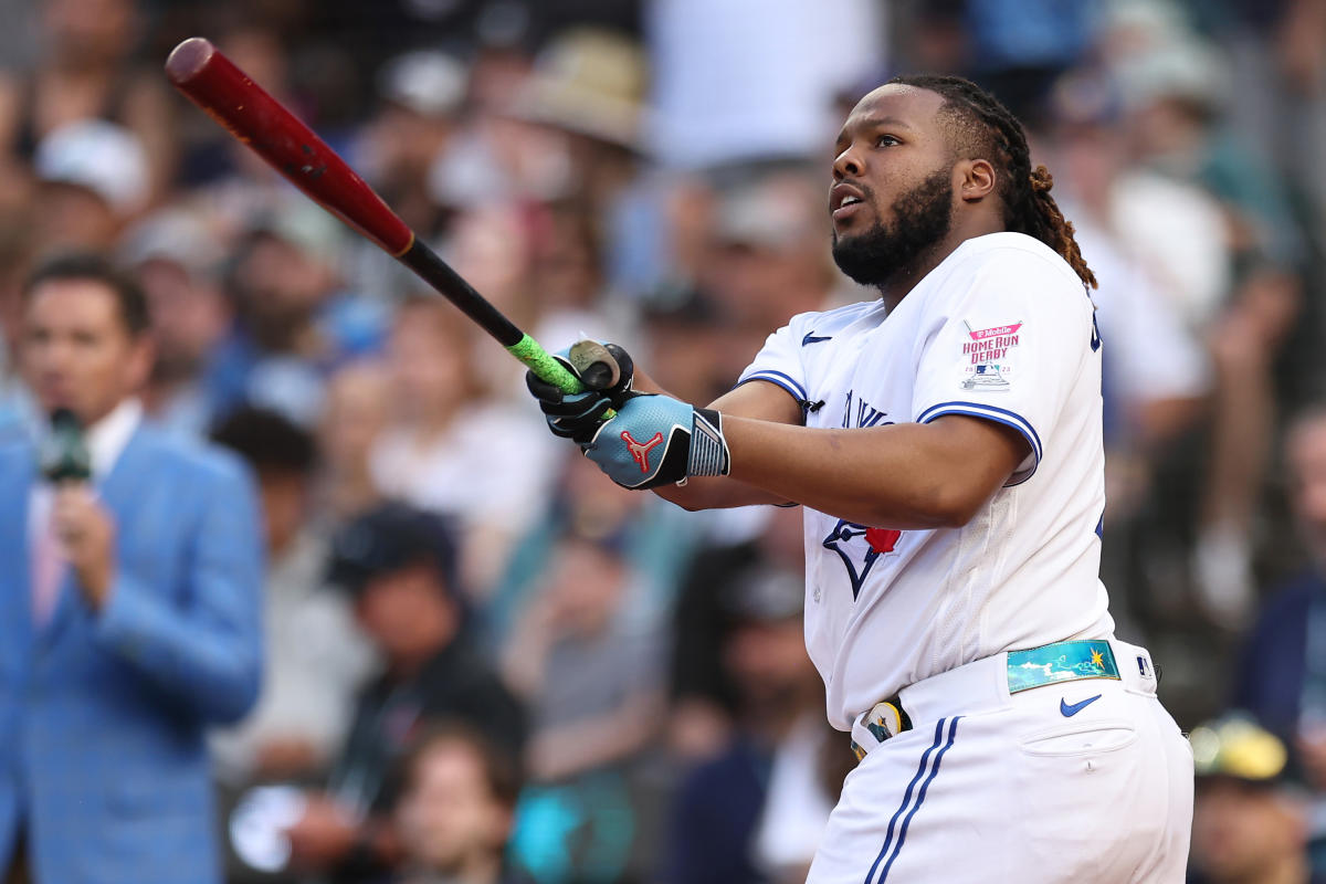 Vladimir Guerrero Jr. Jerseys, Vladimir Guerrero Jr. Home Run Derby Champ  Shirt, Vladimir Guerrero Jr. Gear & Merchandise