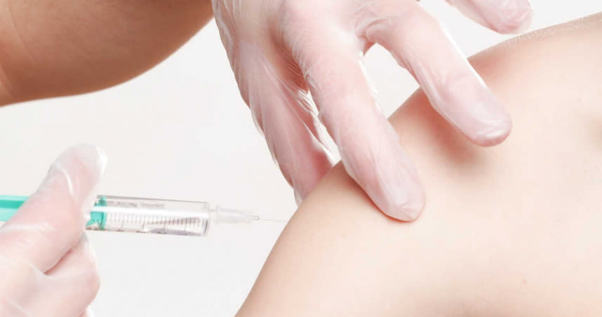 英國有4000位女性回報接種疫苗後發生月事不順的狀況。（示意圖／pixabay）