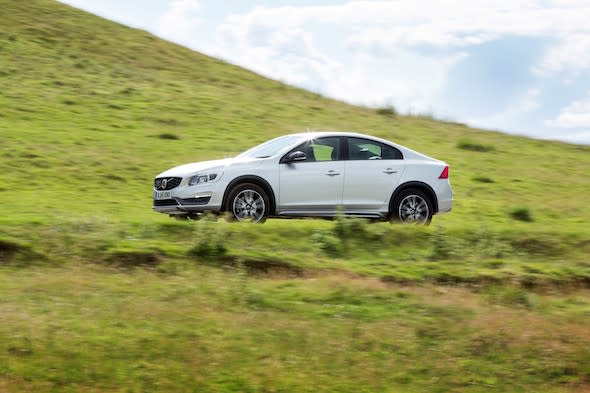 We try out the new Volvo S60 Cross Country 