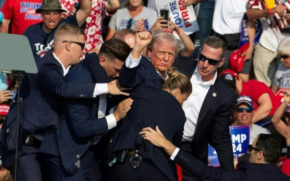 Trump injured at rally