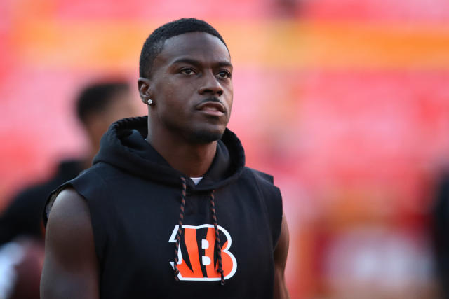 Bengals' wide receiver AJ Green signs franchise tender