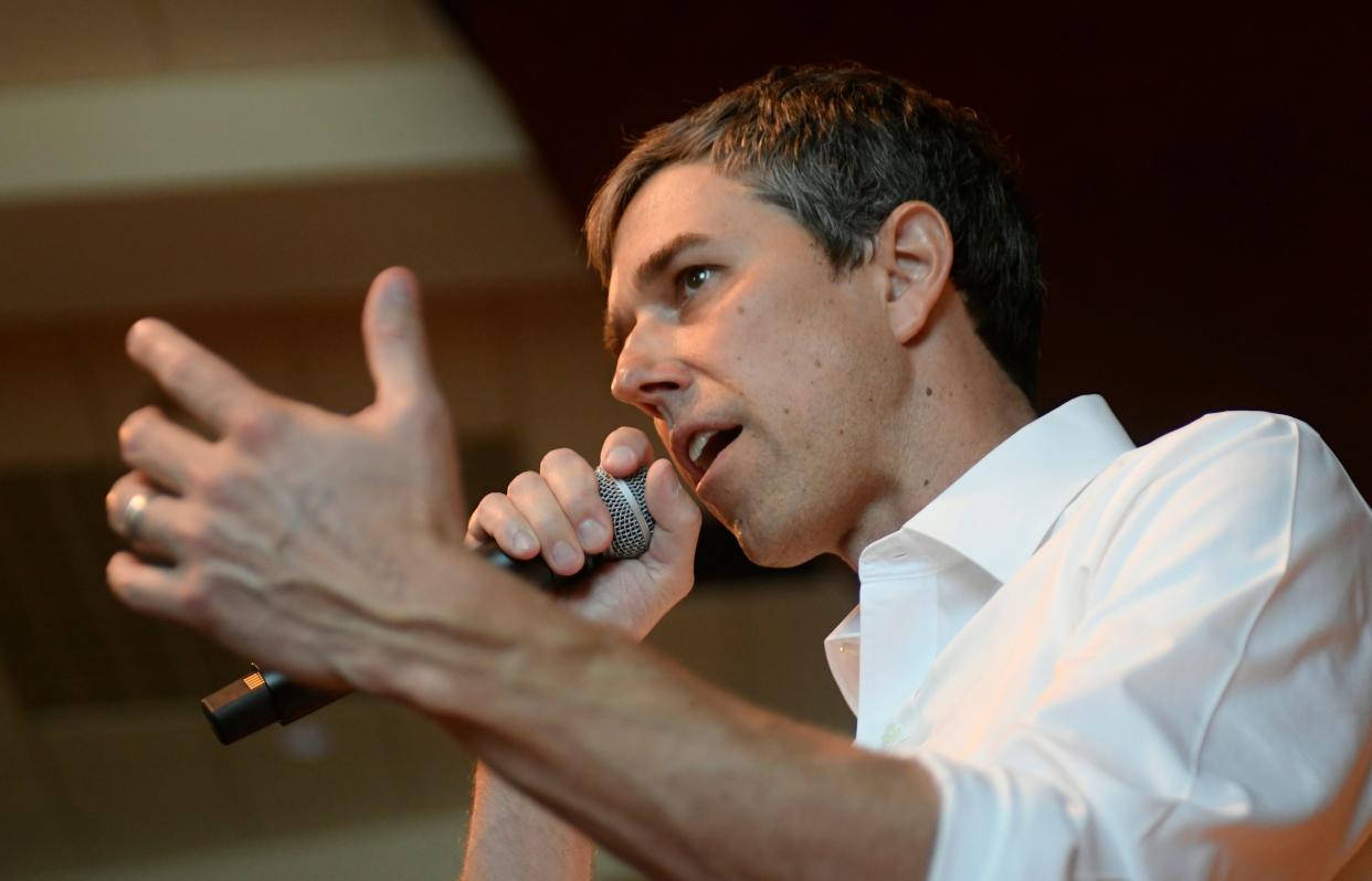 Beto O'Rourke gives a speech during a campaign stop in State College, Pennsylvania, on Tuesday. (Photo: NurPhoto via Getty Images)