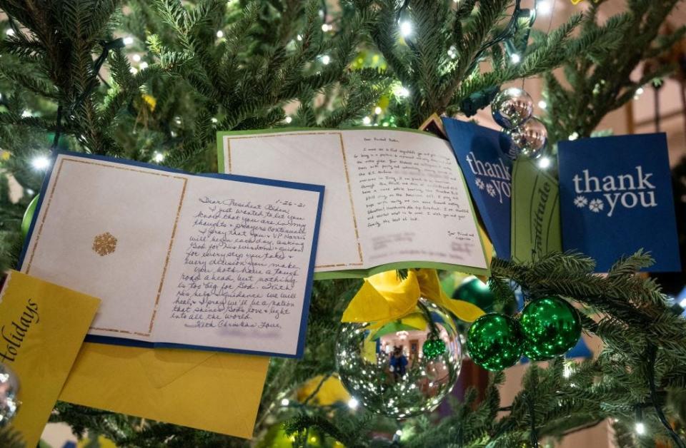 Thank you notes on Christmas trees in the White House.