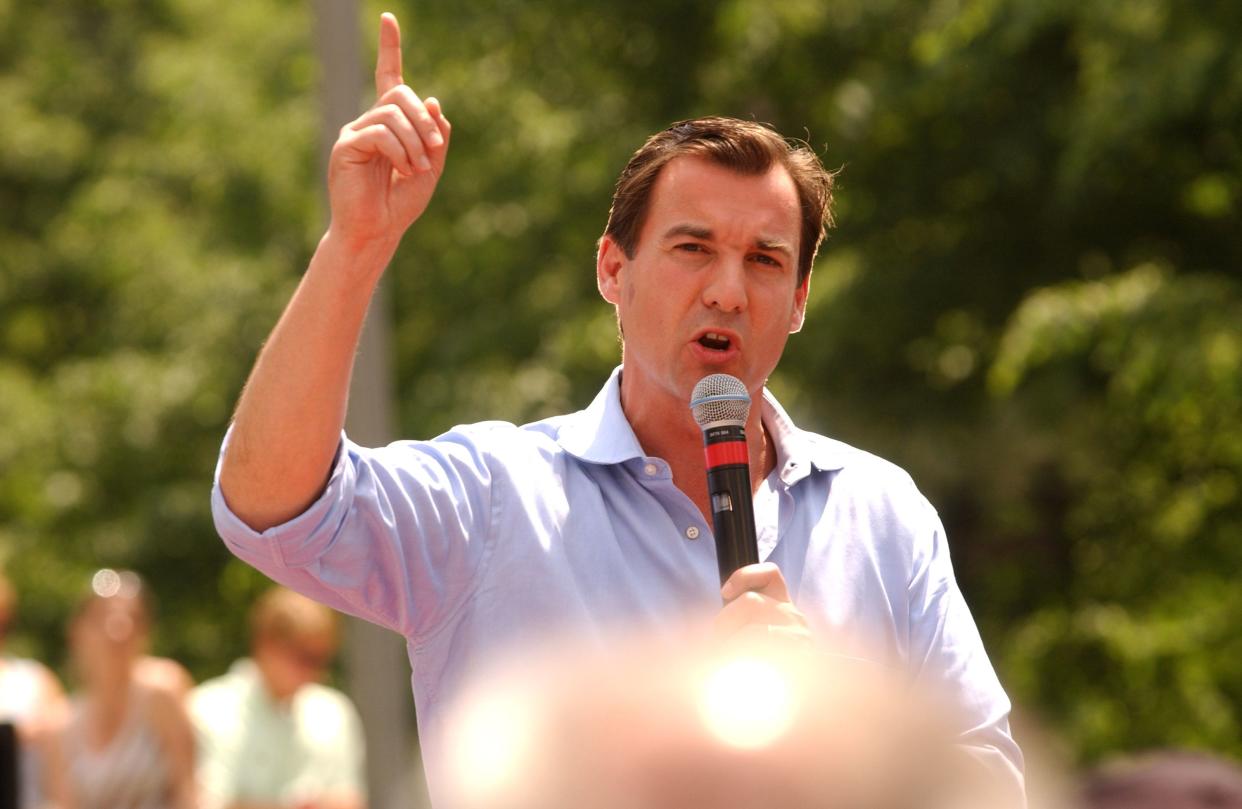 Tom Suozzi, a Democratic candidate for New York governor, addresses followers at a rally in Lafayette Square in Buffalo, N.Y., Tuesday, May 30, 2006.