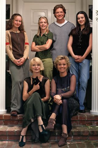 <p>Bob D'Amico/Disney General Entertainment Content via Getty </p> Michelle Beaudoin, Melissa Joan Hart, Nate Richert, Jenna Leigh Green, Beth Broderick and Caroline Rhea on 'Sabrina the Teenage Witch' in 1996