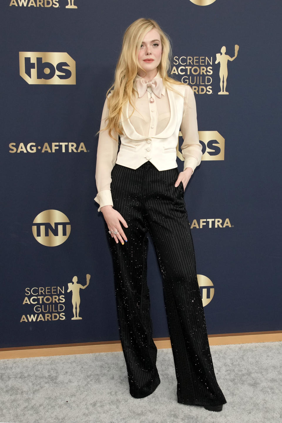 ELLE FANNING