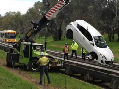 <p>Another car gets stuck on O-Bahn</p>