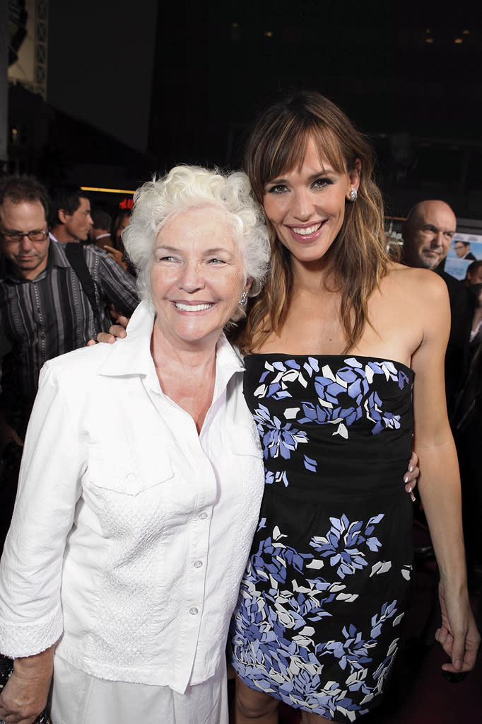 The Invention of Lying LA premiere 2009 Fionnula Flanagan Jennifer Garner