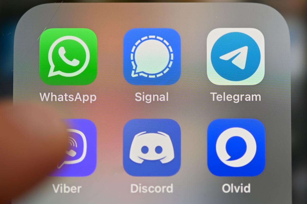 L'application Olvid devra remplacer Whatsapp, Signal ou encore Telegram dans les téléphones des ministres (Photo by Damien MEYER / AFP)