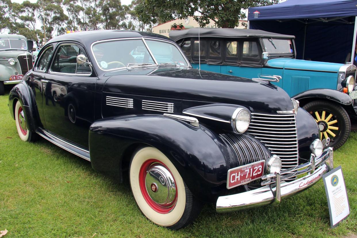 1940 cadillac series 62 coupe at car show