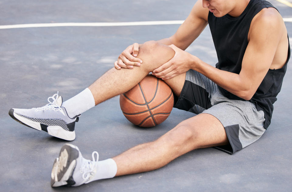 運動傷害時有所聞，其中又以膝蓋半月板撕裂傷最常見。（圖／菁英診所提供）