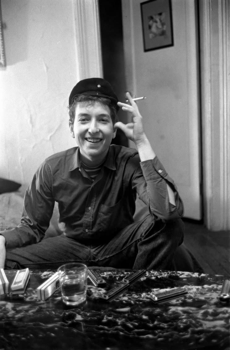 Bob Dylan in His First Apartment in New York City, 161 W 4th St., New York, NY, 1961. (Photo: Ted Russell/Polaris/Steven Kasher Gallery)