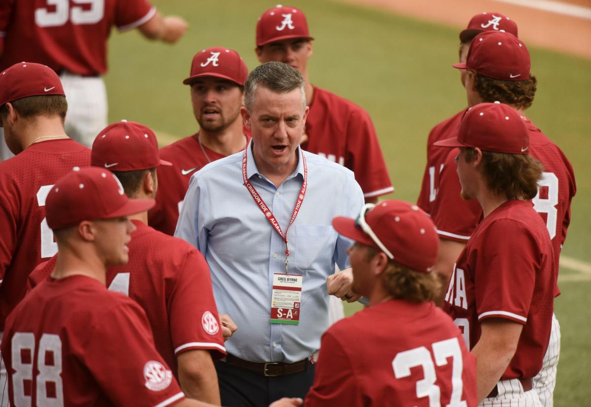 From 'The Swamp' to 'The Joe': Mac Guscette's Road to Alabama Baseball -  Sports Illustrated Alabama Crimson Tide News, Analysis and More