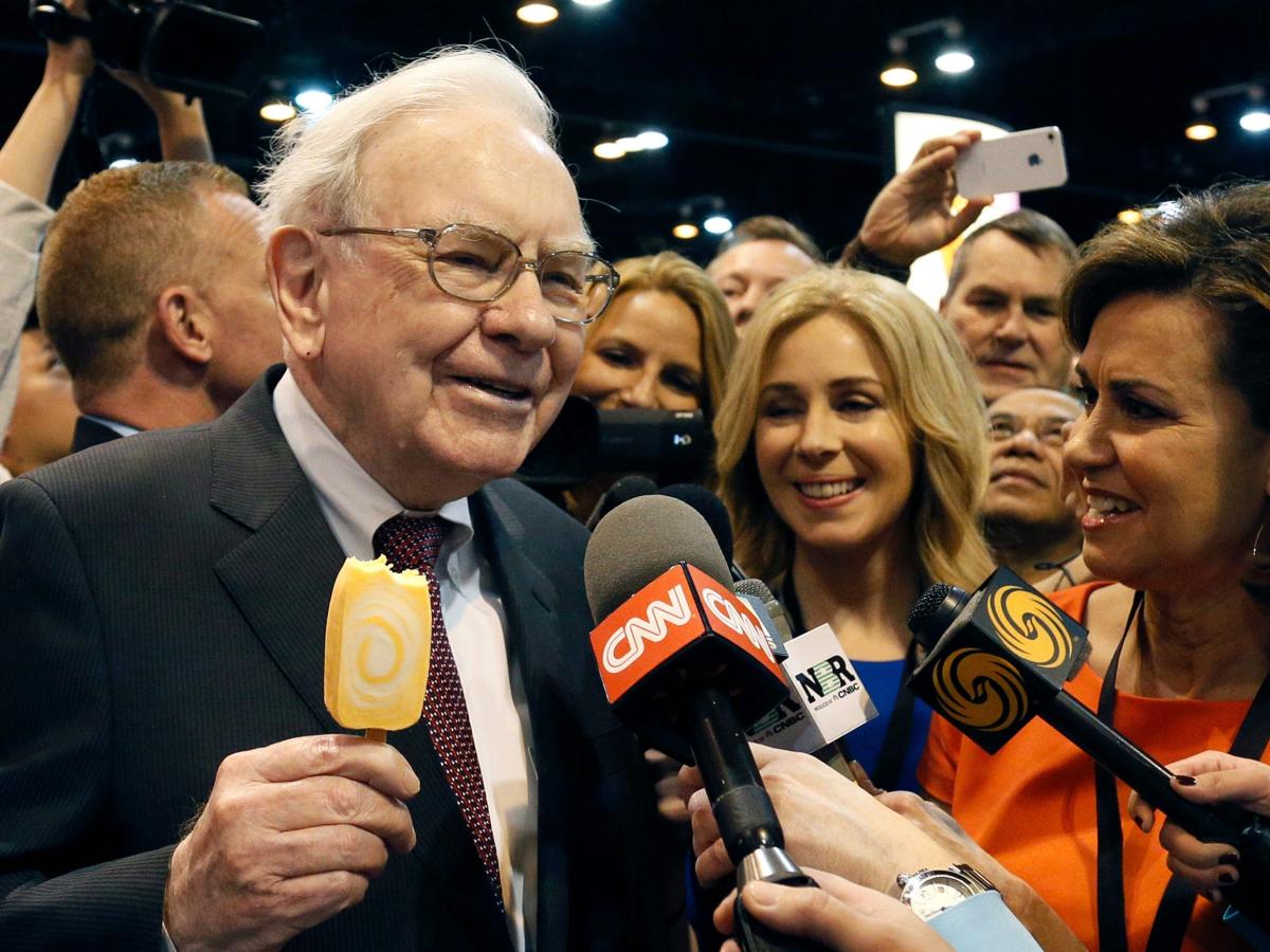 An early investor in Warren Buffett's Berkshire Hathaway is now worth $3 billion – and joined the Forbes 400 this year