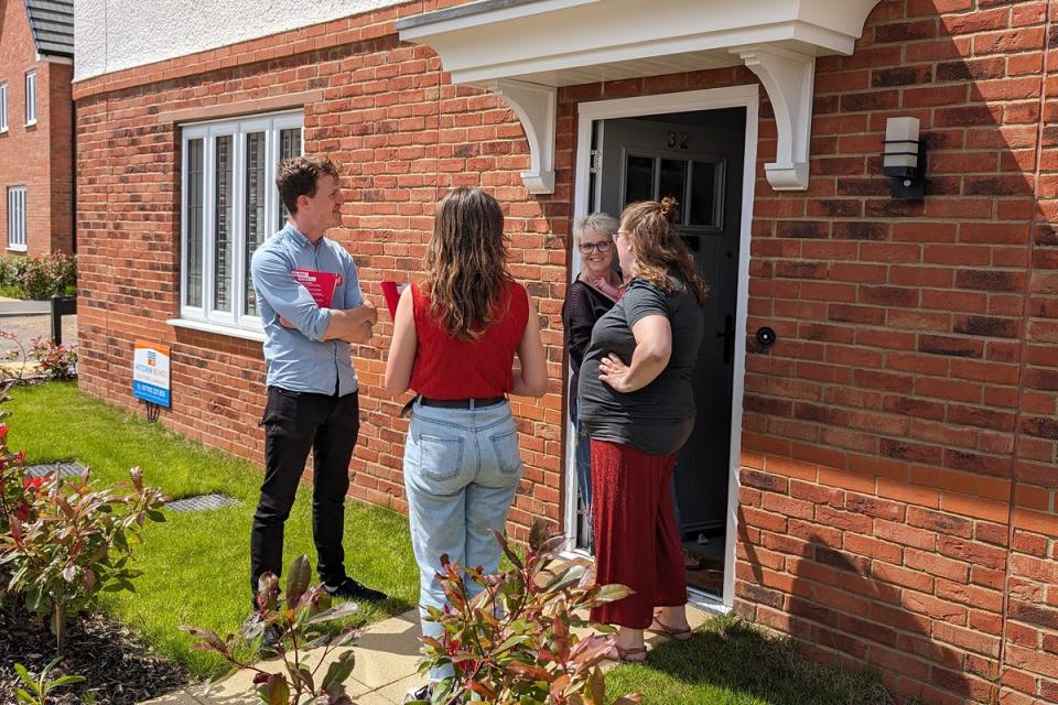 Meeting voters on the campaign trail (Labour)