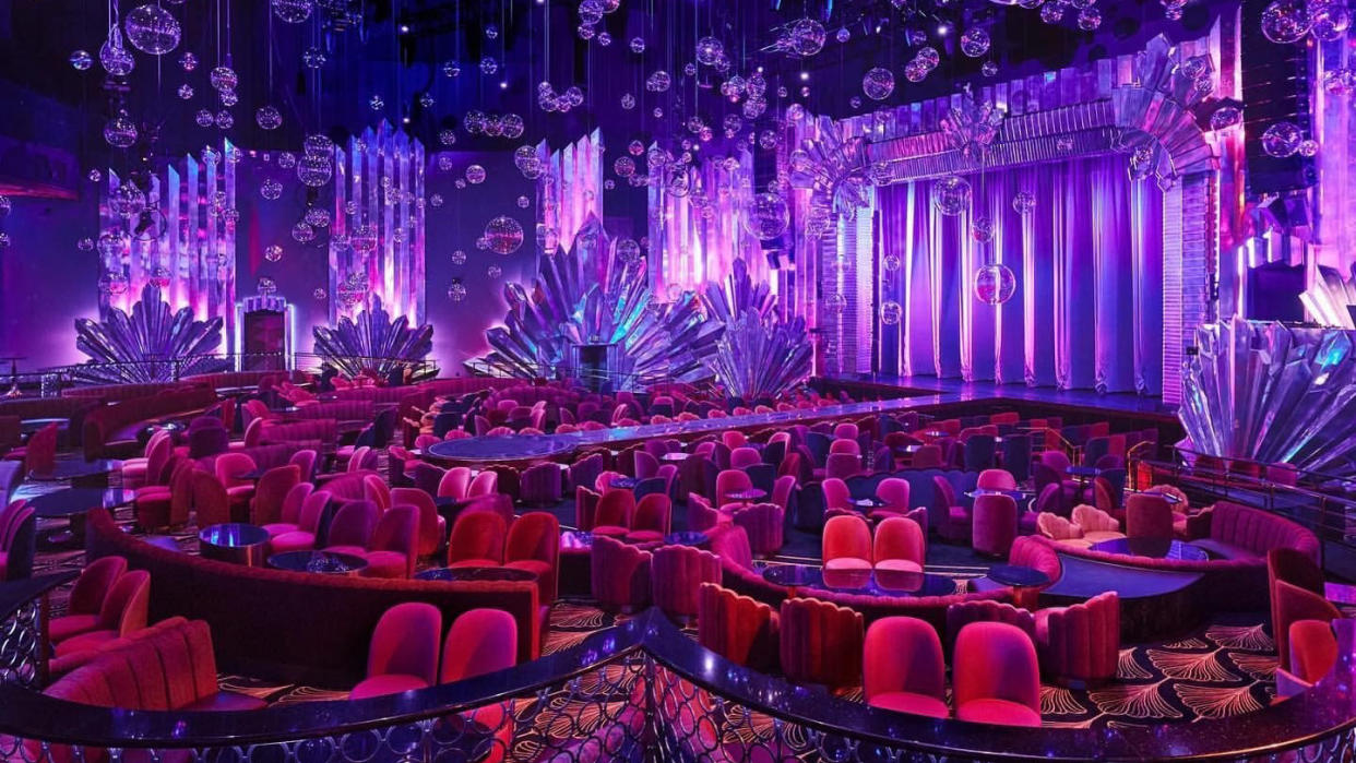  Elation lights and rigs bring to life Voltaire at the Venetian Resort Las Vegas. . 