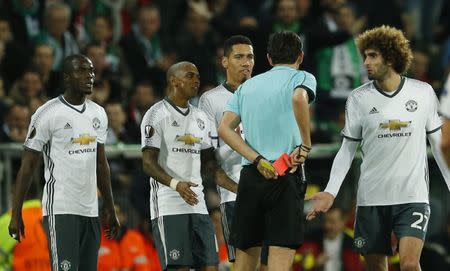 Soccer Football - Saint-Etienne v Manchester United - UEFA Europa League Round of 32 Second Leg - Stade Geoffroy-Guichard, Saint-Etienne, France - 22/2/17 Manchester United's Eric Bailly is sent off by referee Deniz Aytekin Action Images via Reuters / Andrew Boyers Livepic