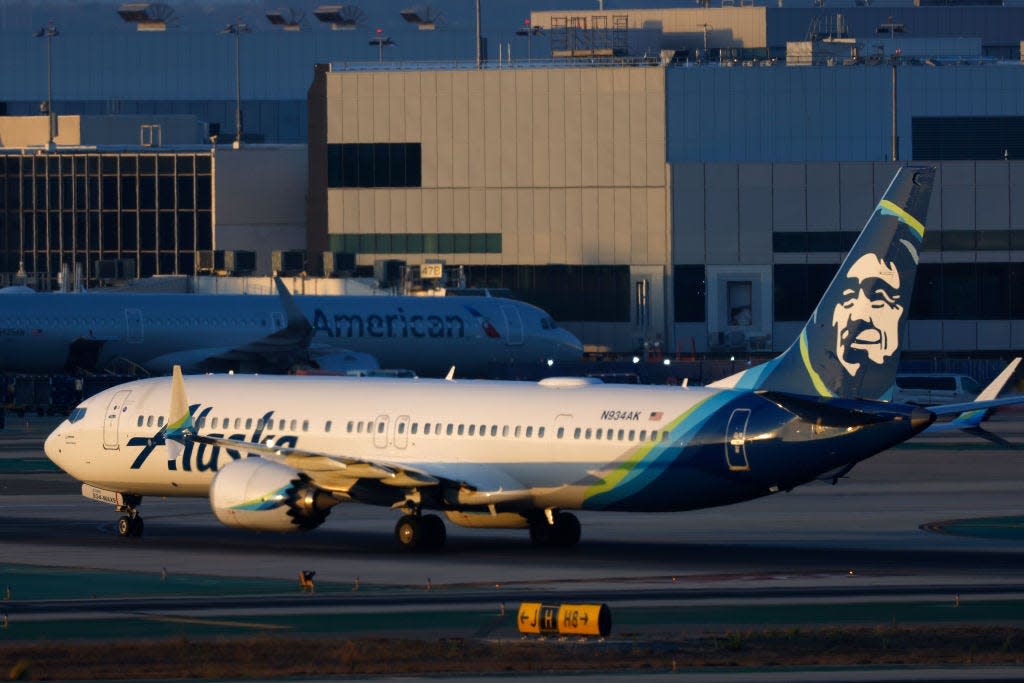 Four Alaska Airlines flight attendants were forced to make an emergency diversion after four flight attendants fell ill.