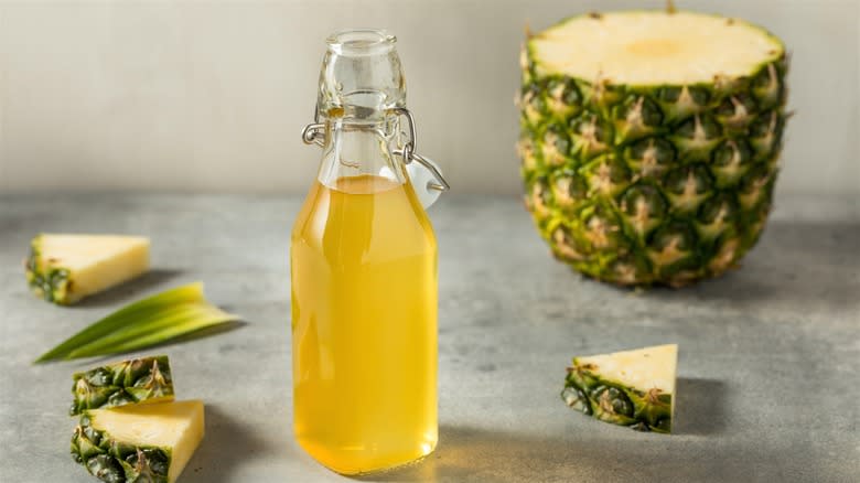 Pineapple scrap syrup
