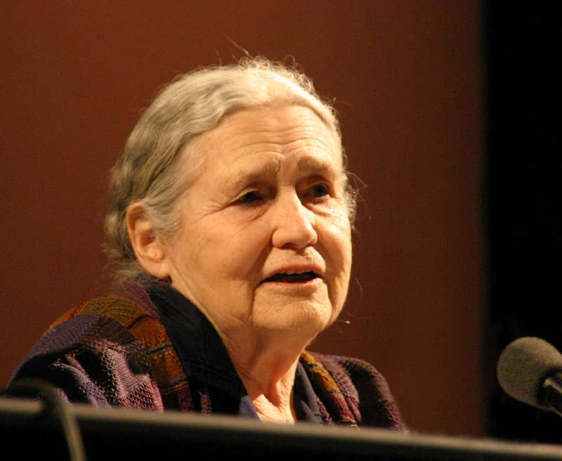 萊辛（Doris Lessing）為諾貝爾文學獎史上最年長的得主，同時也是第10位女性得主。（Elke Wetzig＠Wikipedia/CC BY-SA 3.0）