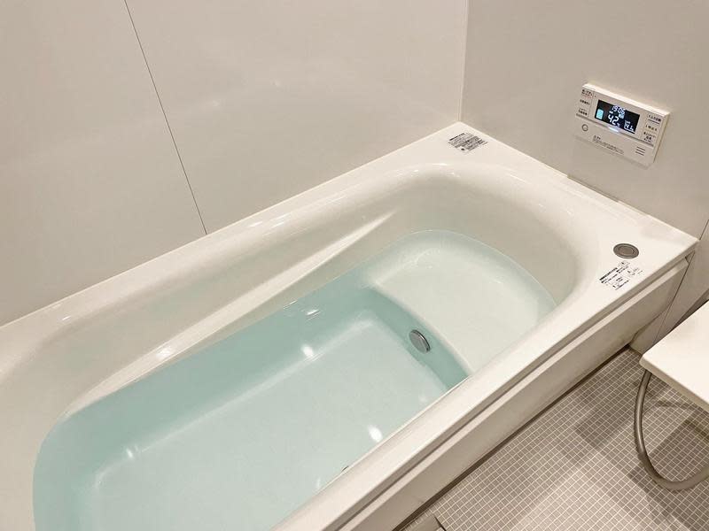 專家認為浴缸未必為房產價值加分，潛藏漏水等問題。（示意圖，photoAC）