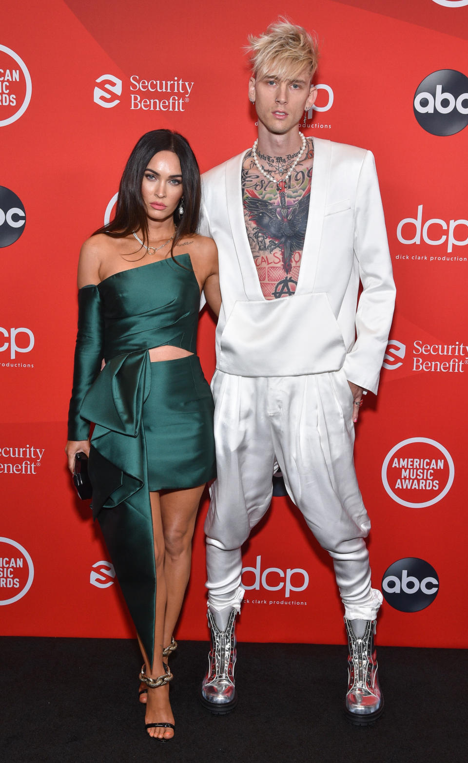 Megan Fox and Machine Gun Kelly at the 2020 AMAS. - Credit: Courtesy of ABC