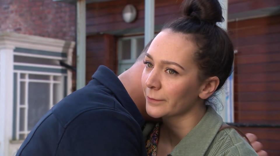 joel and cleo on hollyoaks