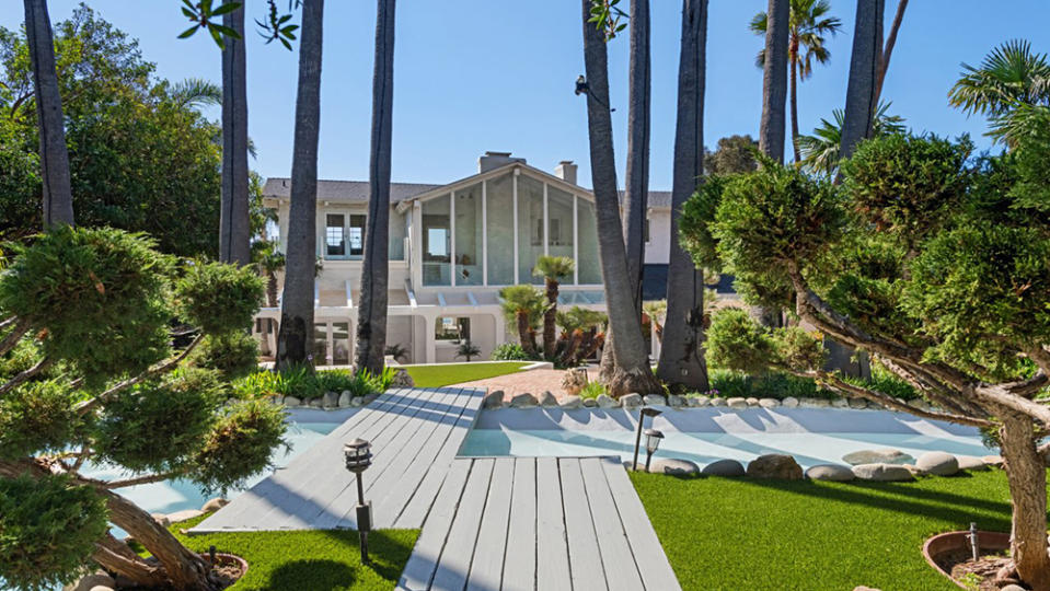 Britney Spears 'Sometimes' Beach House