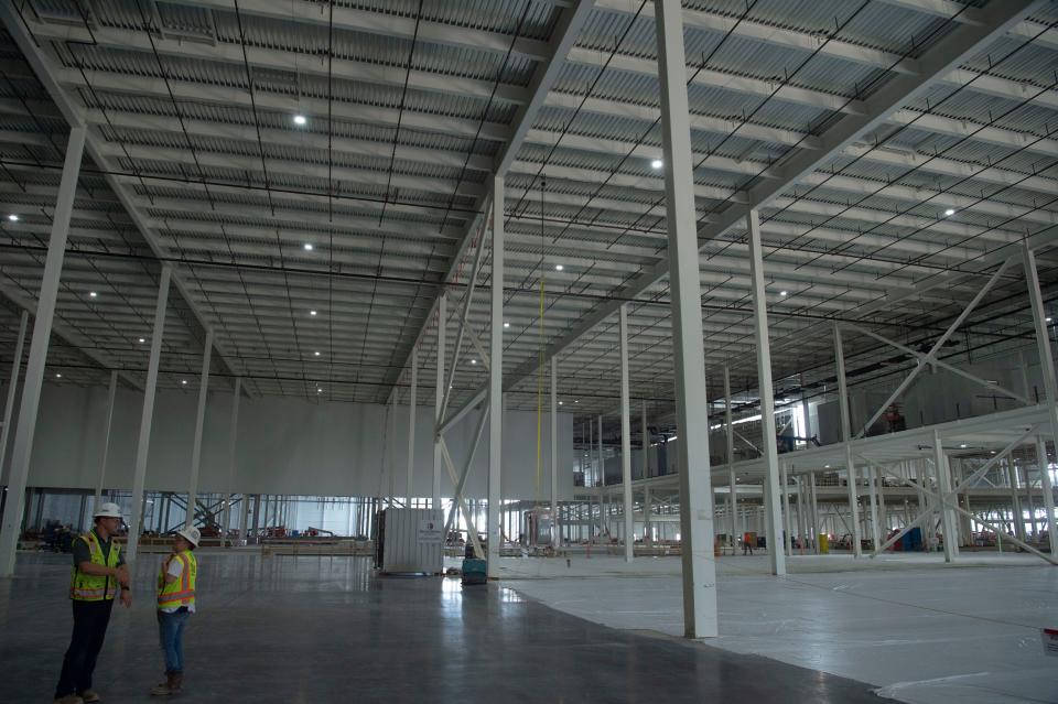 Construction crews work on the  Ultium Cells plant  in Spring HIll , Tenn., Tuesday, July 12, 2022. 