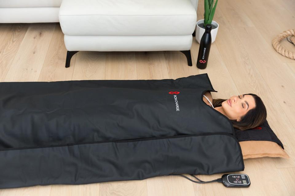 <p><a href="https://us.boncharge.com/products/infrared-sauna-blanket" rel="nofollow noopener" target="_blank" data-ylk="slk:Shop Now;elm:context_link;itc:0;sec:content-canvas" class="link ">Shop Now</a></p><p>Infrared Sauna Blanket</p><p>boncharge.com</p><p>$699.00</p>