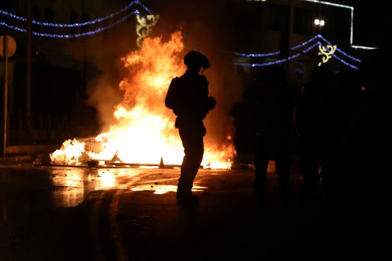 Jerusalem violence during Ramadan pierces Israeli-Palestinian calm