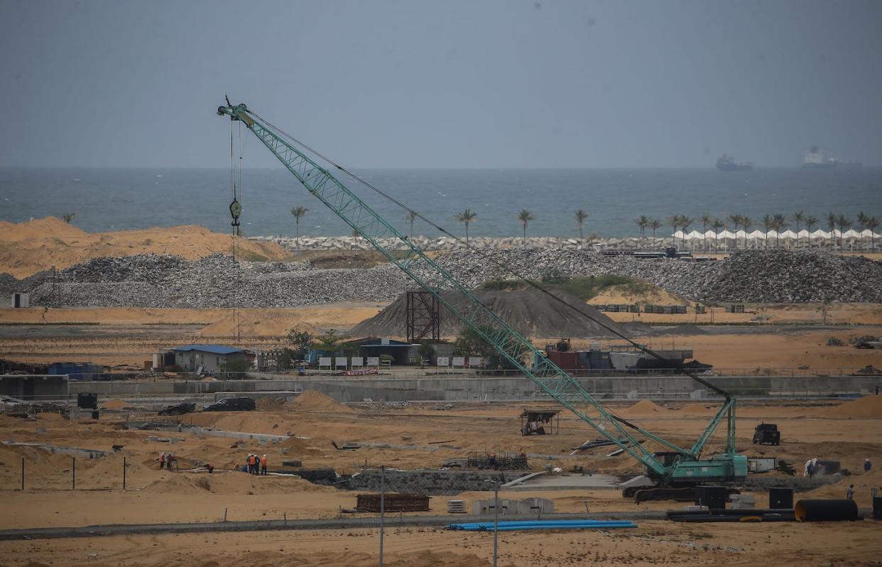 Construction in the Chinese-financed Port City complex in Colombo, Sri Lanka, Oct. 19, 2022. <a href="https://www.gettyimages.com/detail/news-photo/general-view-of-a-chinese-funded-project-for-the-port-city-news-photo/1244077947" rel="nofollow noopener" target="_blank" data-ylk="slk:Pradeep Dambarage/NurPhoto via Getty Images;elm:context_link;itc:0;sec:content-canvas" class="link ">Pradeep Dambarage/NurPhoto via Getty Images</a>