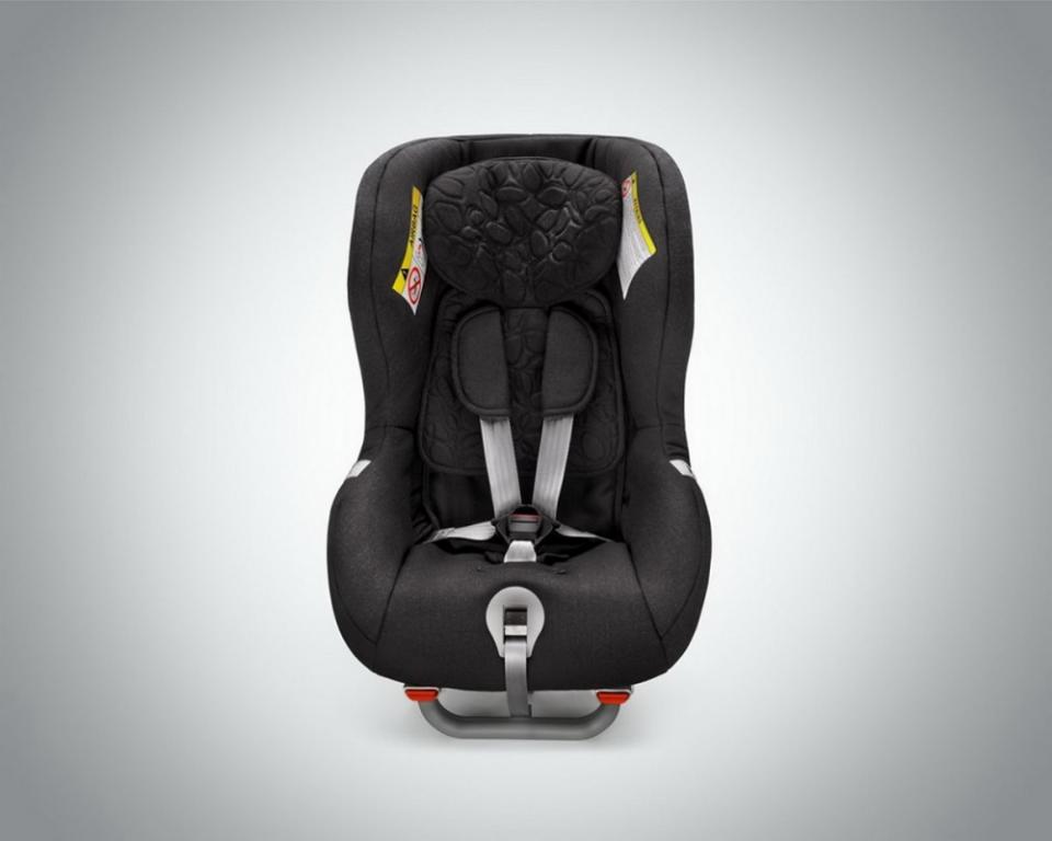 Volvo推出最新一代為兒童汽車座椅！座椅怎麼坐？怎麼擺？