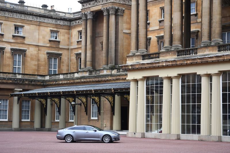 Britain's Prime Minister Boris Johnson arrives at London's Buckingham Palace