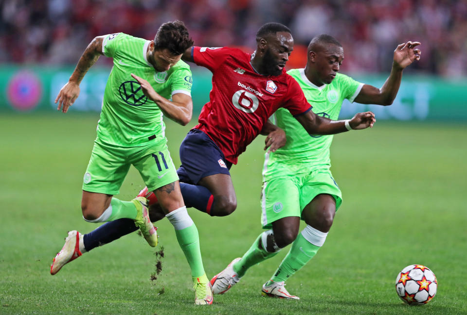 Der VfL Wolfsburg kommt beim französischen Meister aus Lille zu einem glücklichen Remis. (Bild: Reuters)