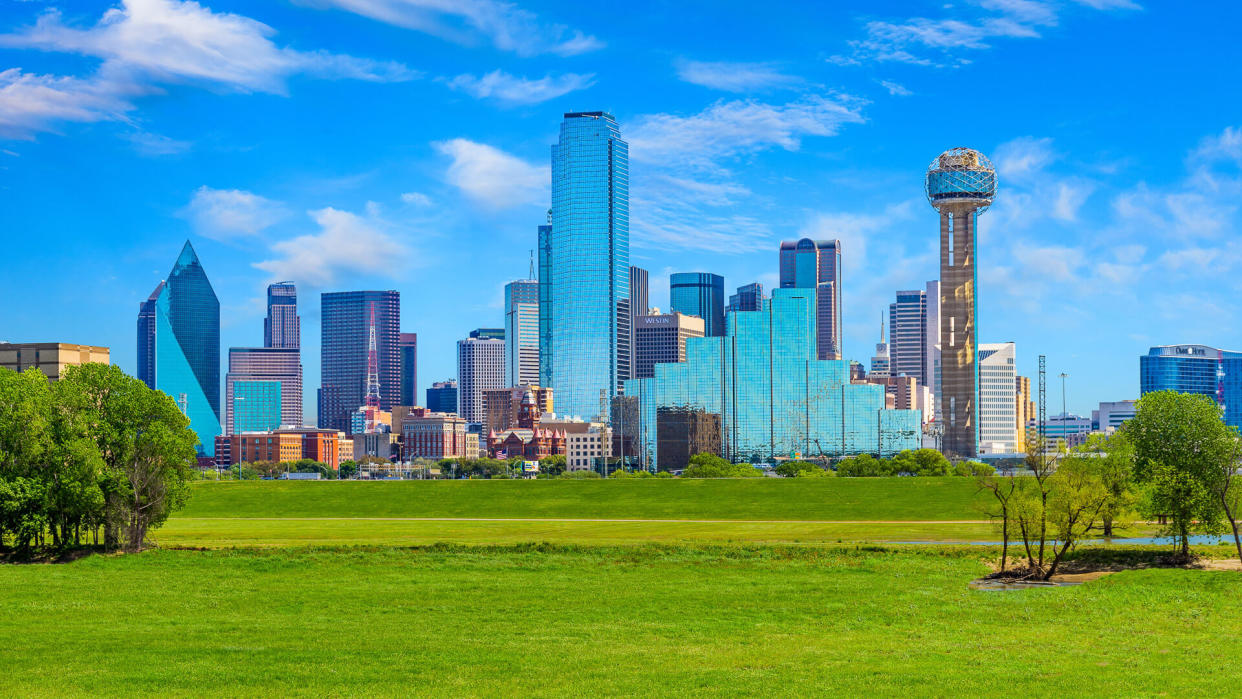 Dallas skyline